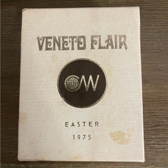 Vintage 1975 Hand Made Italy Veneto Flair Porcelain Egg 4858/7500 Easter Lily - Picture 2 of 5